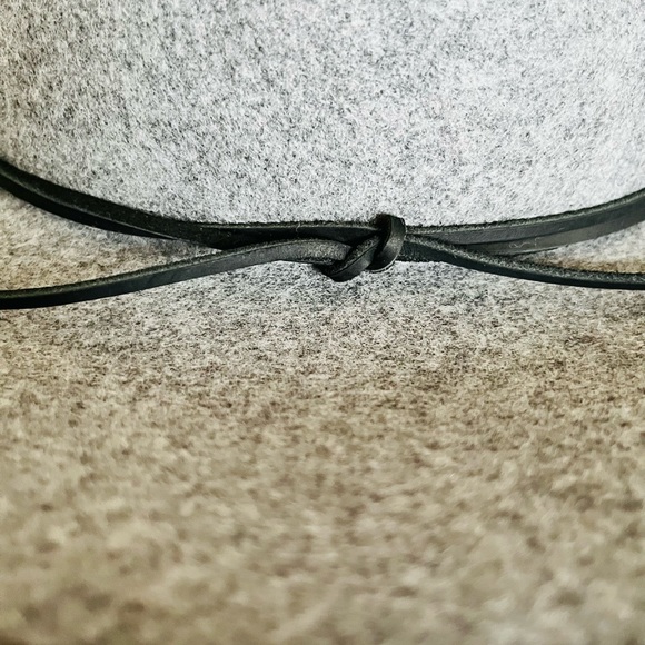 Phenix Hat - Picture 2 of 6